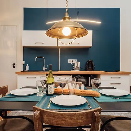 - Loft 23 Port